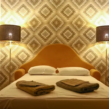 Apartment Colonial Touch *